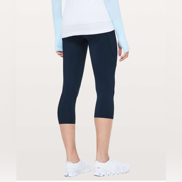 Lululemon Fast & Free Crop II* NULUX 19" in True Navy - Picture 3 of 9
